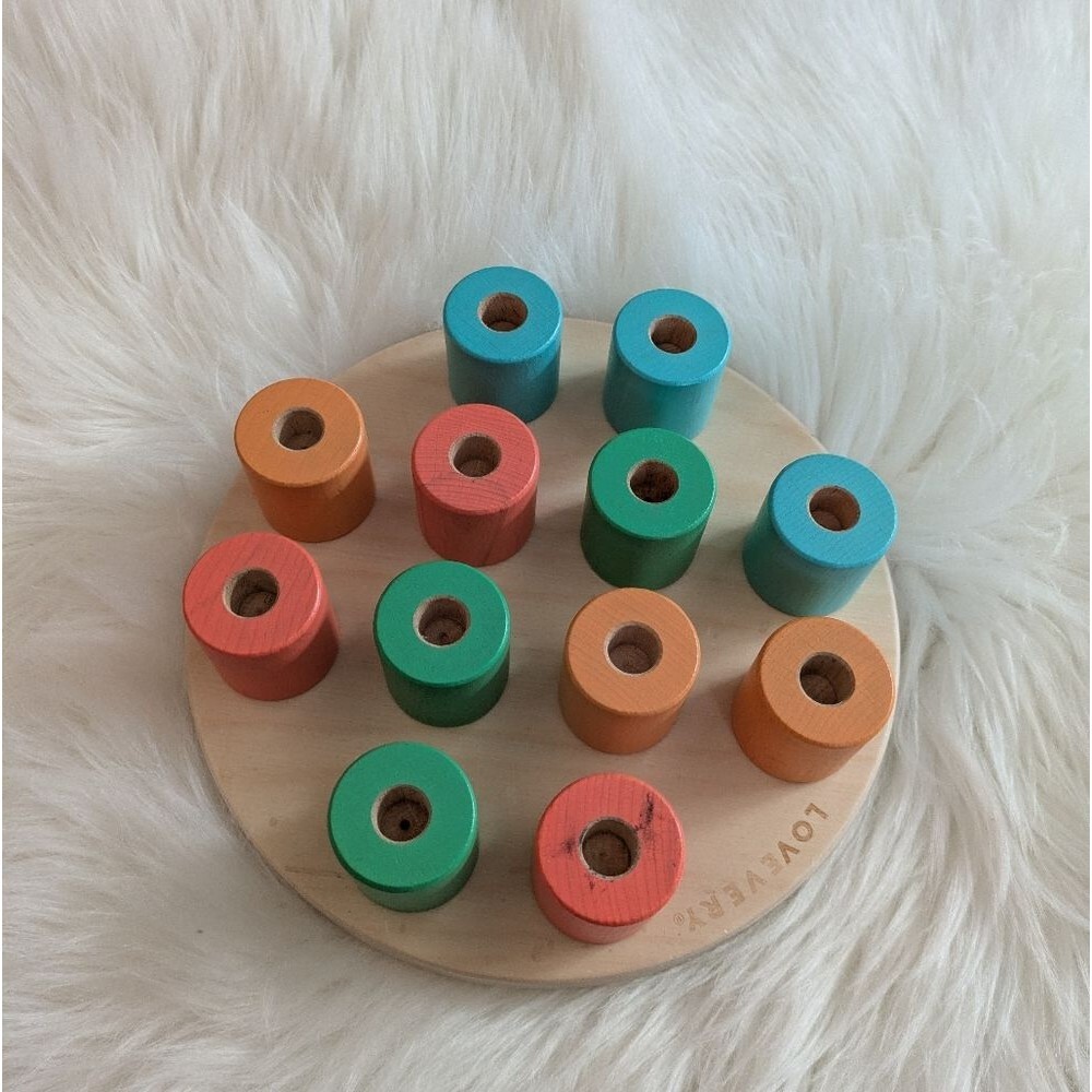 Lovevery ,Wooden stacking pegboard, the pioneer play, 16,17,18 months